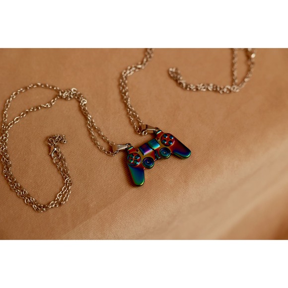 Magnetic Game Controller Necklace Couple Necklace‎ BFF - Picture 1 of 4